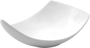 כלי הגשה משולש עמוק יפני 19X11 ס"מ פורצלן 100A8688