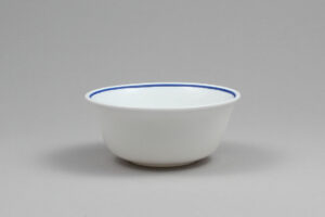 לפתניה 12 ס"מ אולטרה לבן פס כחול***j9519