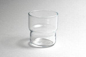 כוס מחוסמת ונערמת 16 ס"ל לוג