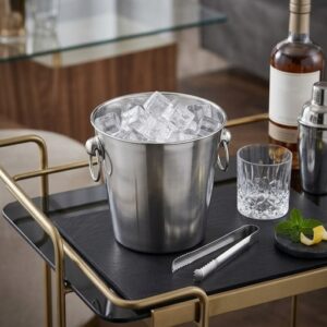 שמפונירה ומעמדים